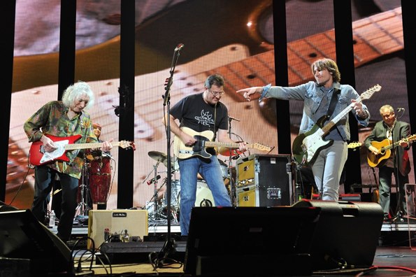 image for Vince Gill uses his LWTA during a show with Keith Urban and Albert Lee at Eric Clapton's Crossroads Festival 2013.